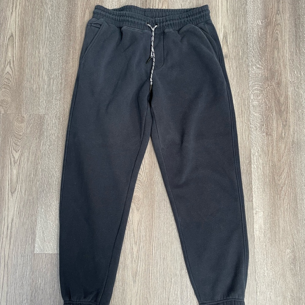 Men’s fleece lined navy sweat pants